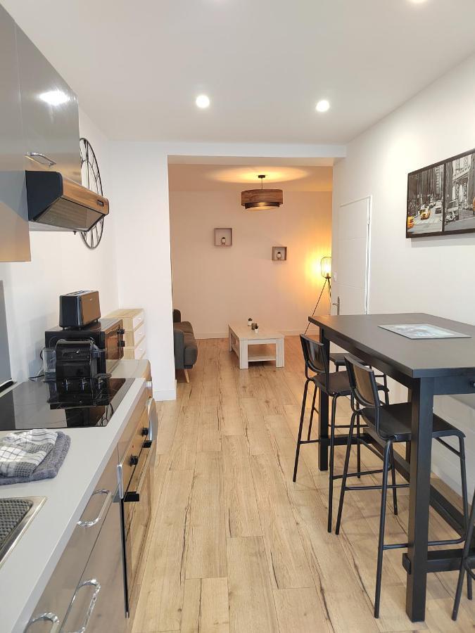 Moderne Et Chaleureux Duplex En Centre-Ville サン・ジャン・ド・ヴェダ エクステリア 写真